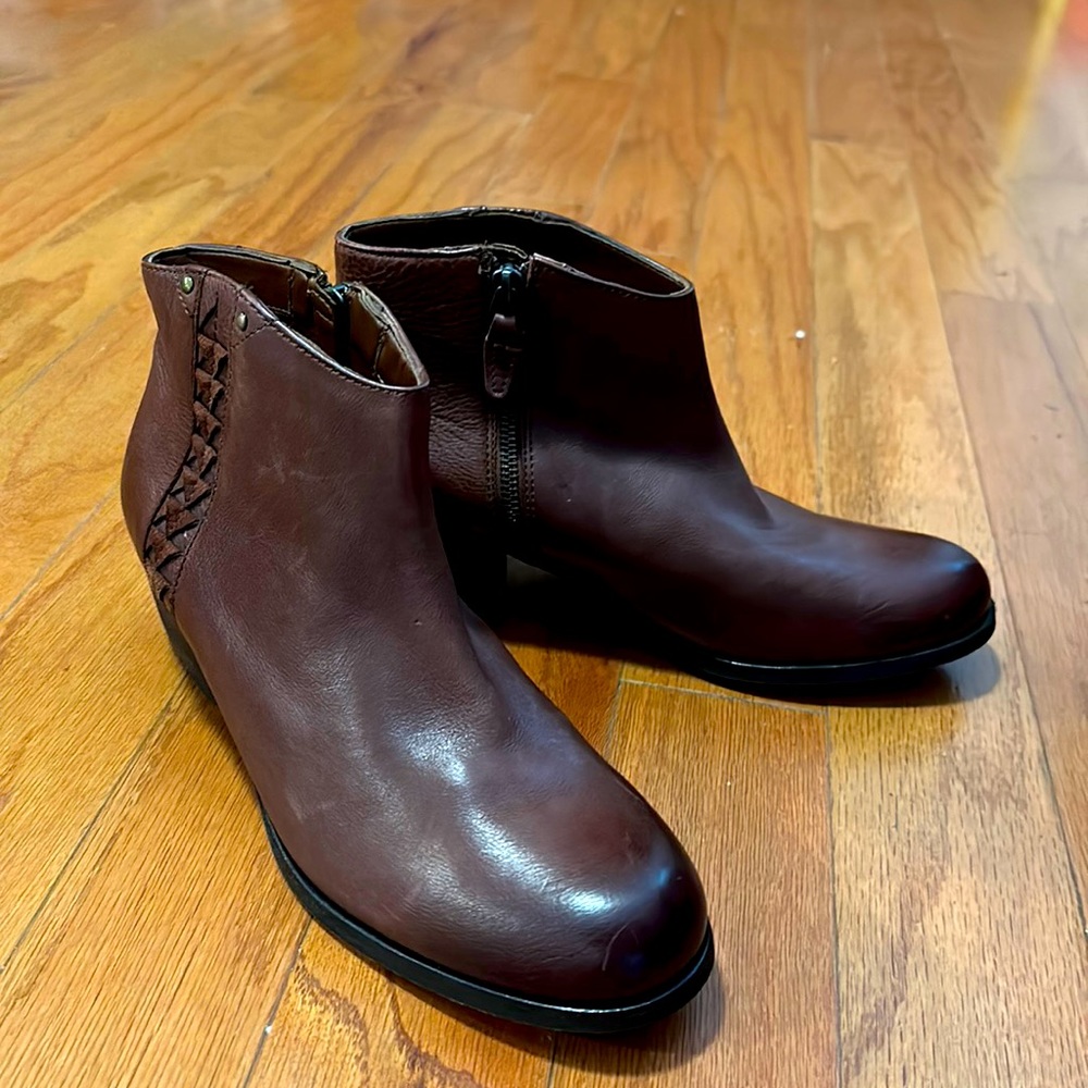 Clarks boots